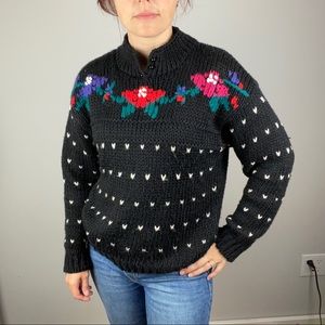 VTG black hand knit sweater with flowers S